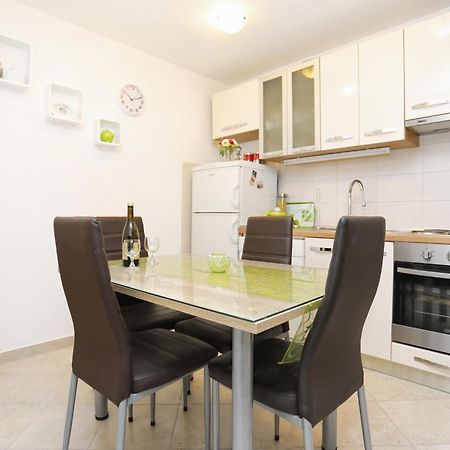 Apartments By The Sea Kastel Kambelovac, Kastela - 8679 外观 照片