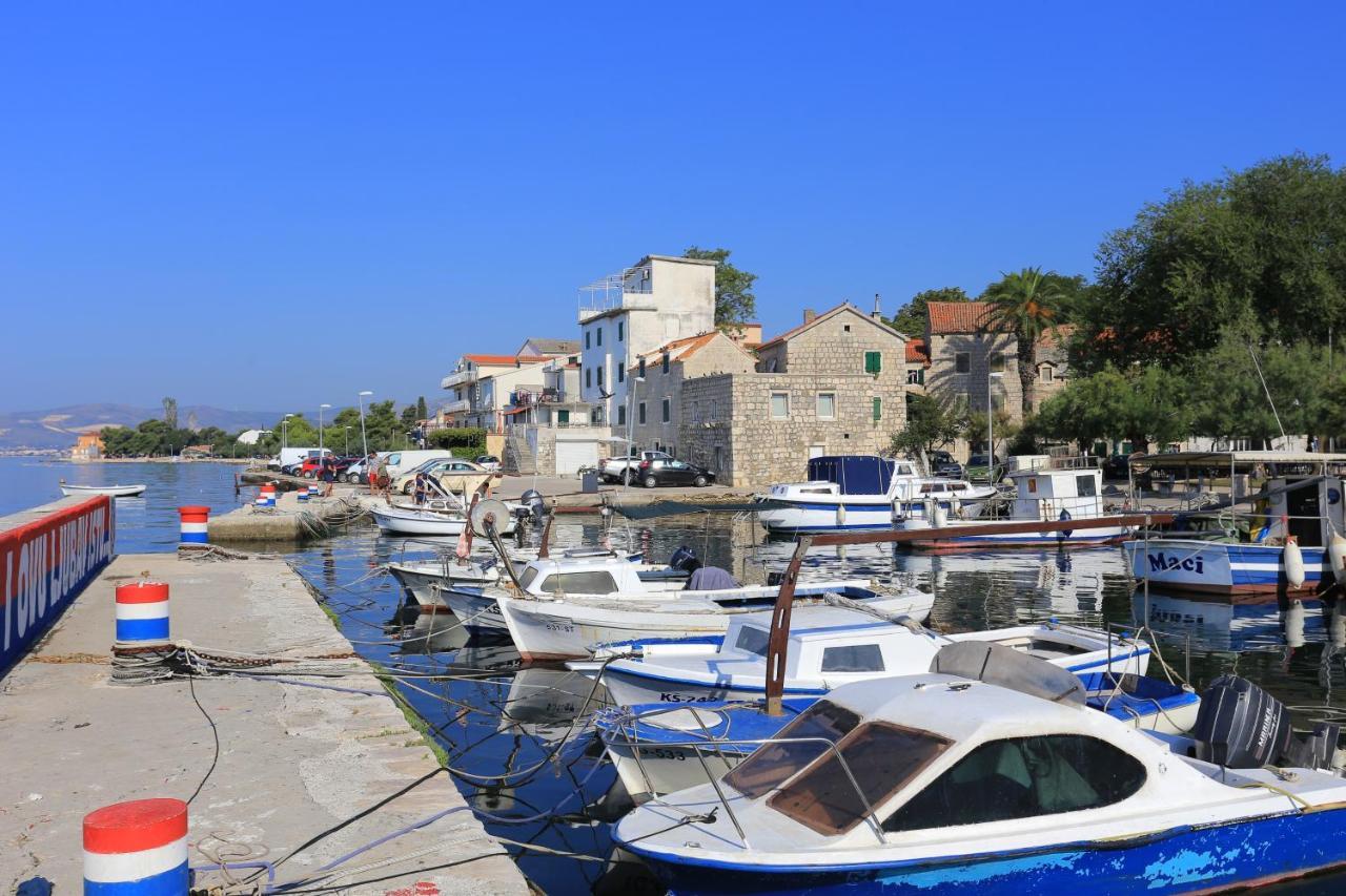 Apartments By The Sea Kastel Kambelovac, Kastela - 8679 外观 照片