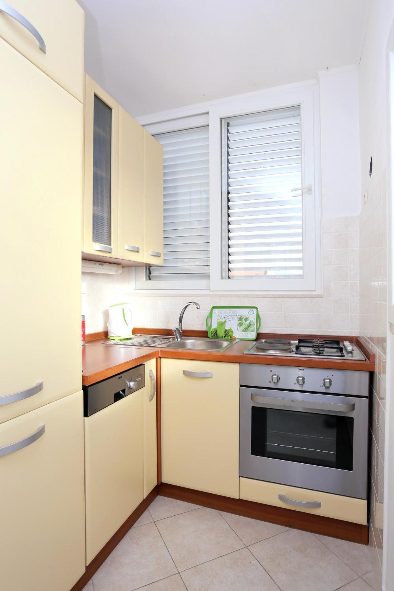 Apartments By The Sea Kastel Kambelovac, Kastela - 8679 客房 照片